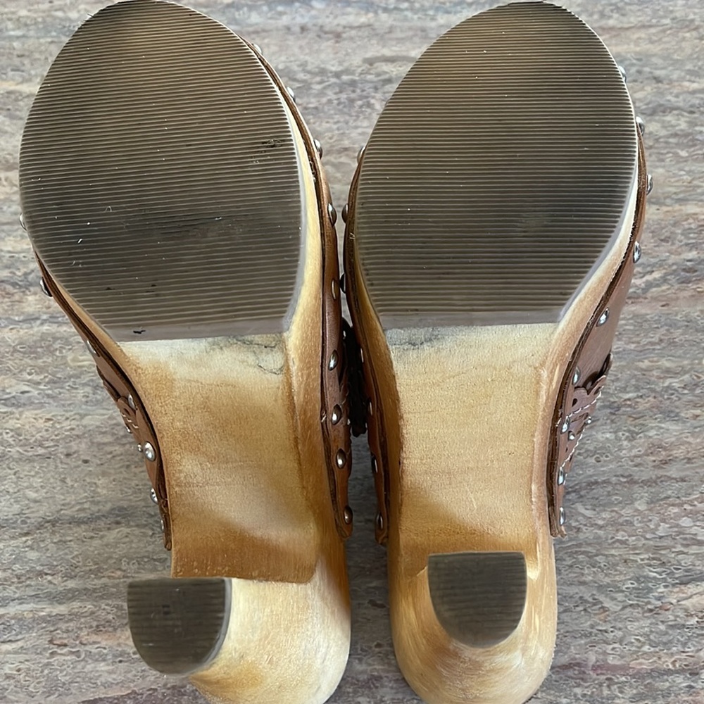 VGUC Vintage STEVE MADDEN Leather Lashes Brown Silver Tone Studded Clog ~ 7 - Picture 4 of 6